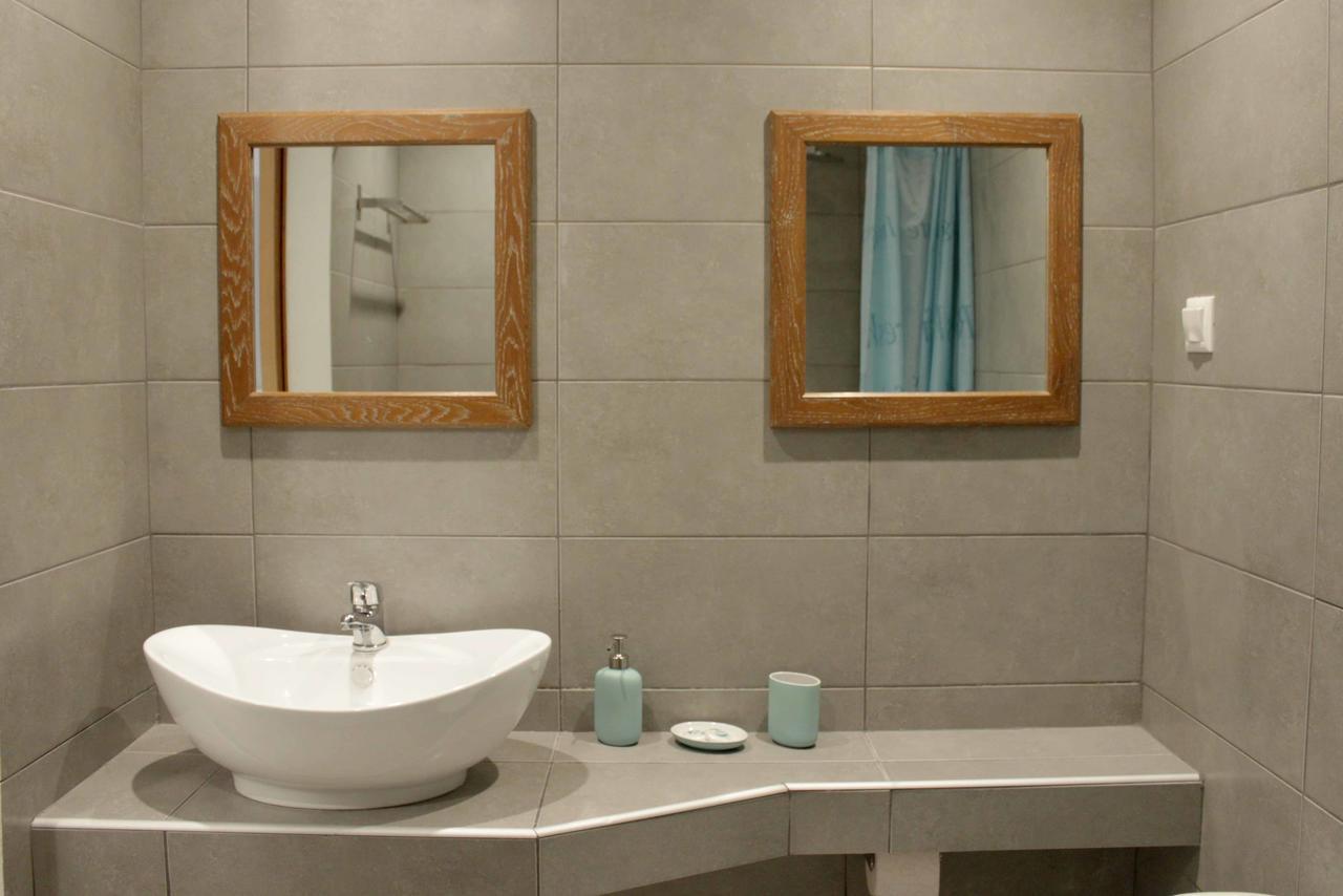 Vrasná Kehagias Apartments מראה חיצוני תמונה
