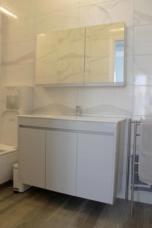 Vrasná Kehagias Apartments מראה חיצוני תמונה